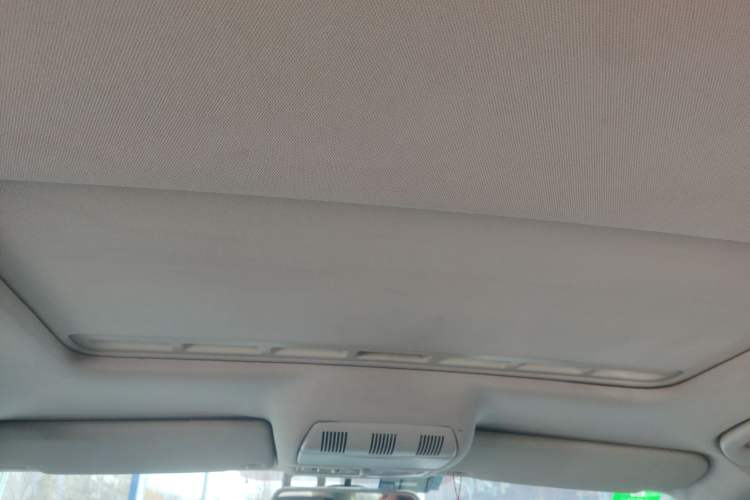 Used Skoda Octavia 2012 1.6L Manual Yijun Edition Headliner