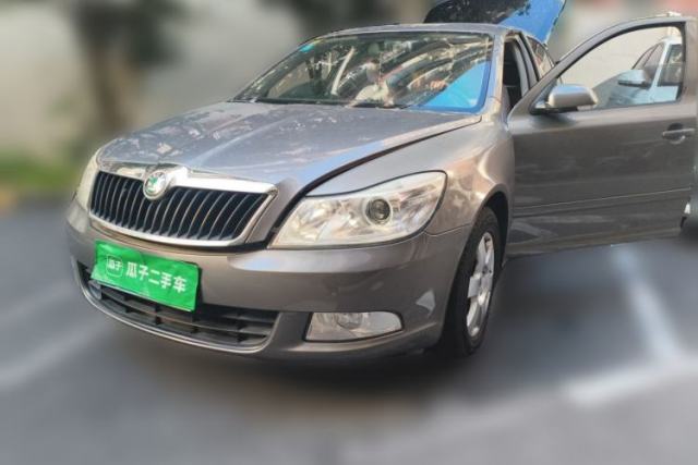 Ojetý Skoda Octavia 2012 1.6L Manual Yijie Edition