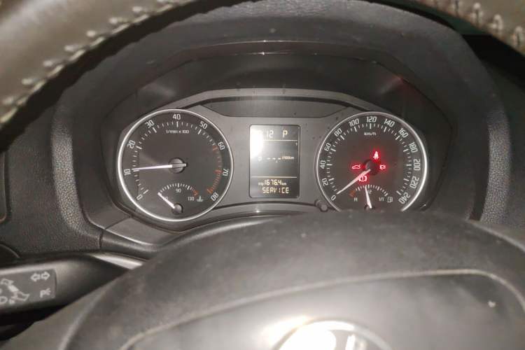 Used Skoda Octavia 2012 1.6L Automatic Yijie Edition Instrument Cluster