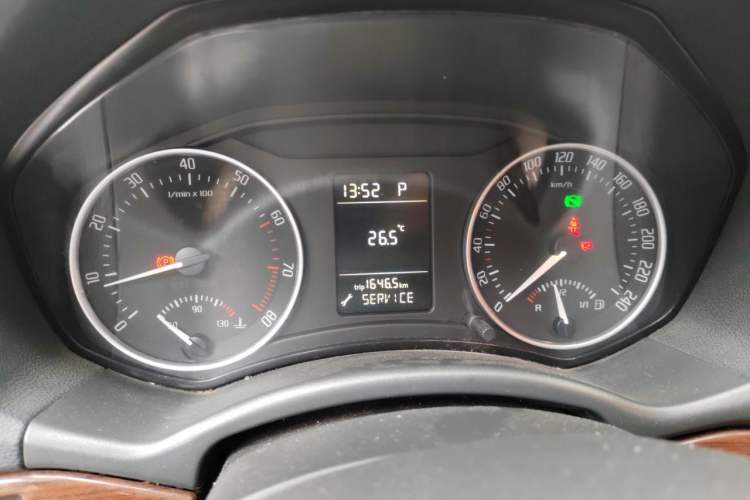 Used Skoda Octavia 2012 1.6L Automatic Yijun Edition Instrument Cluster