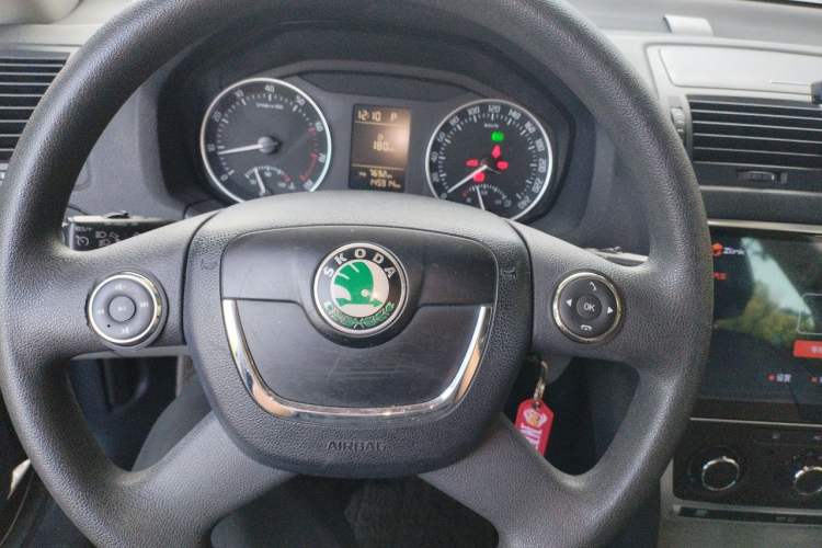 Used Skoda Octavia 2012 1.6L Automatic Yijie Edition Instrument Cluster