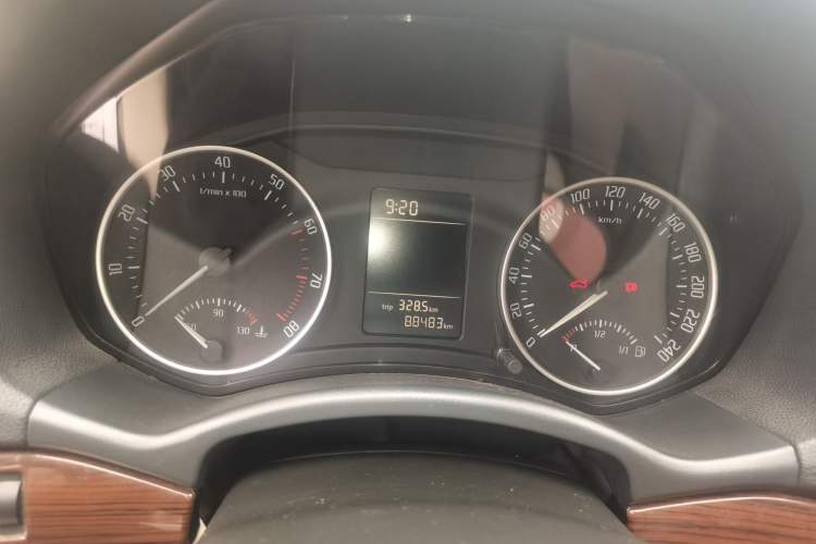 Used Skoda Octavia 2012 1.6L Manual Yijun Edition Instrument Cluster
