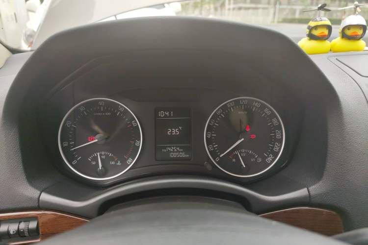Used Skoda Octavia 2012 1.4TSI Manual - Yijun Edition Instrument Cluster