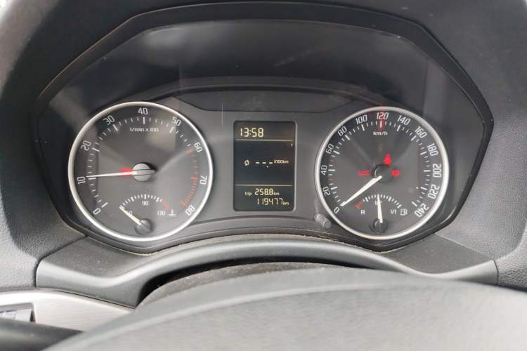 Used Skoda Octavia 2012 1.6L Manual Eado Edition Instrument Cluster
