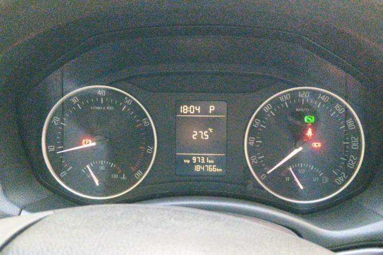 Used Skoda Octavia 2012 1.6L Automatic Yijie Edition Instrument Cluster