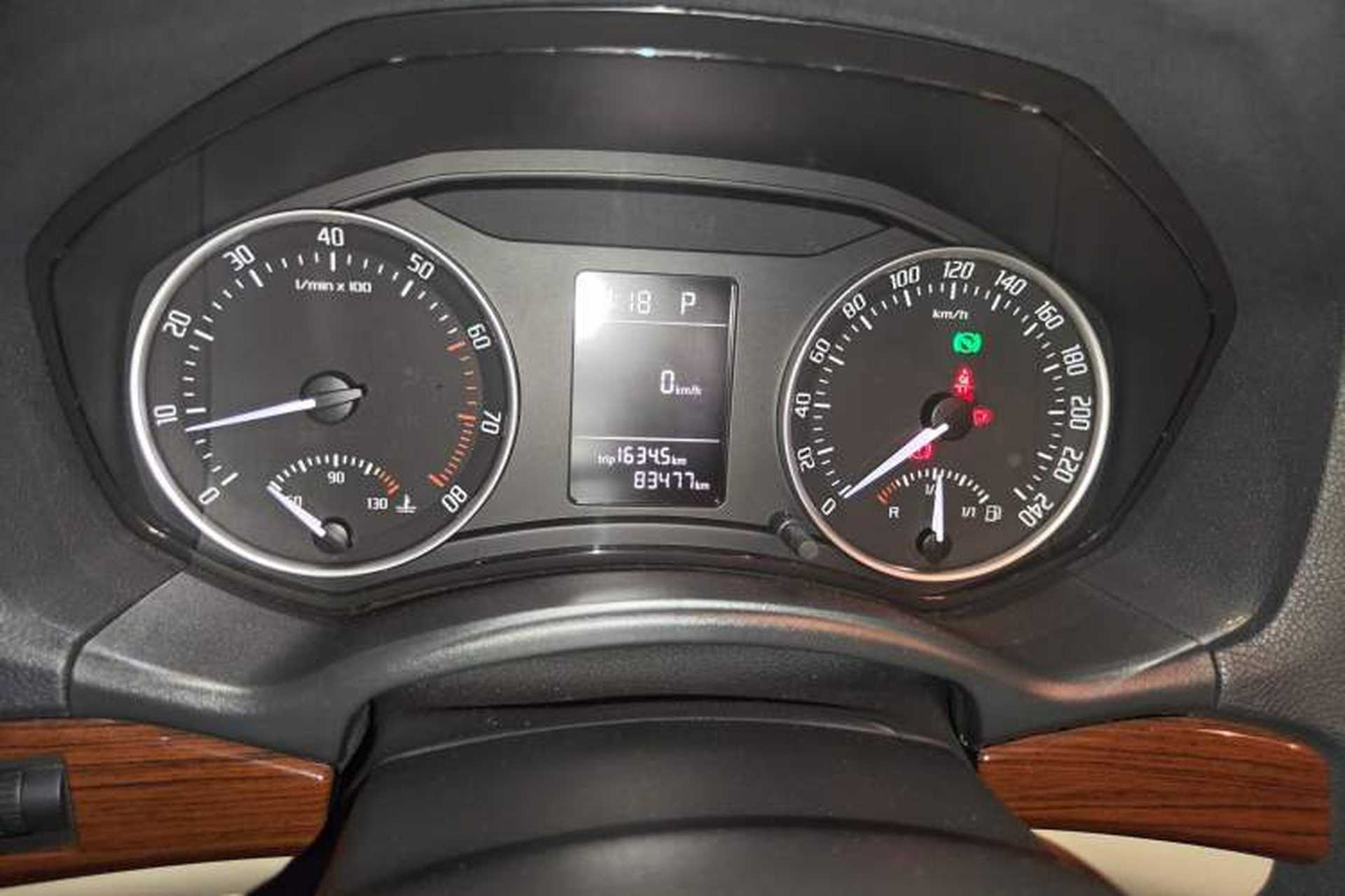 Used Skoda Octavia 2012 1.6L Automatic Yijun Edition Instrument Cluster
