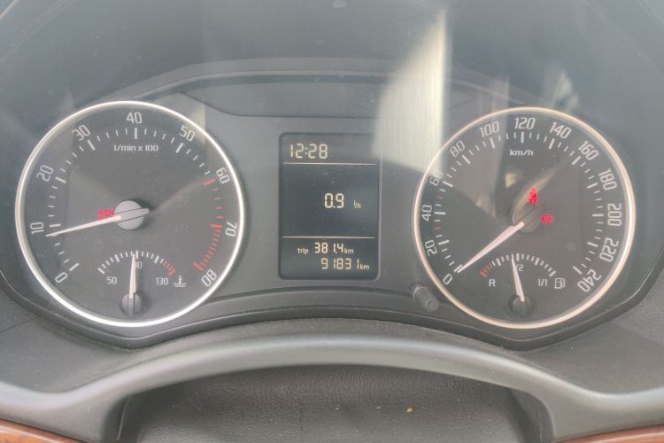 Used Skoda Octavia 2012 1.6L Manual Yijun Edition Instrument Cluster
