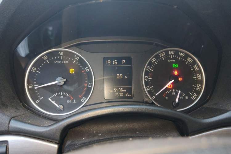 Used Skoda Octavia 2012 1.6L Automatic Yijie Edition Instrument Cluster