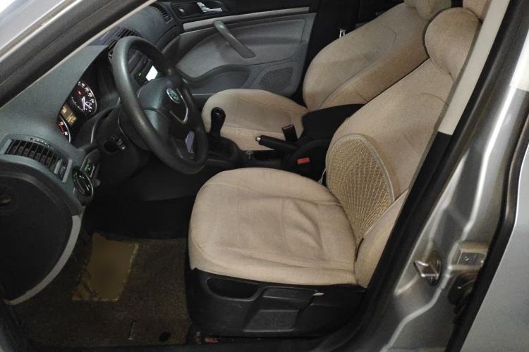 Used Skoda Octavia 2012 1.6L Manual Yijie Edition Left Front Seat