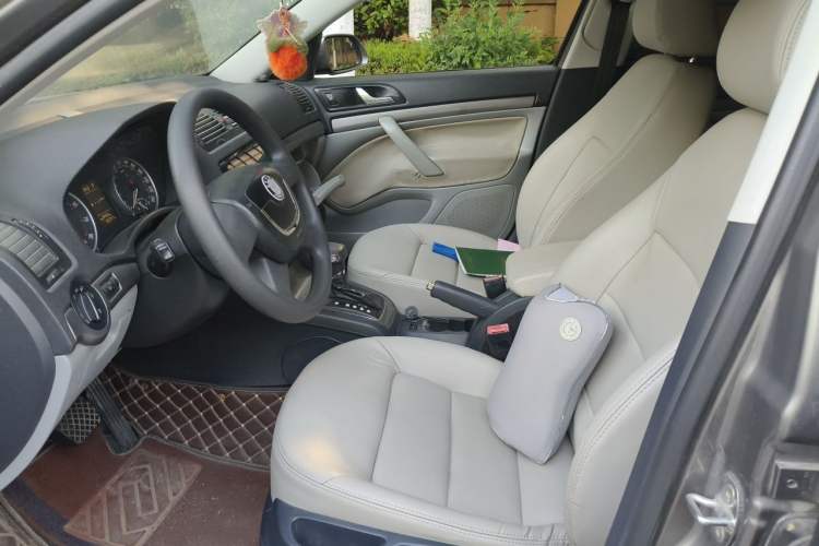 Used Skoda Octavia 2012 2.0L Automatic Yijie Version Left Front Seat