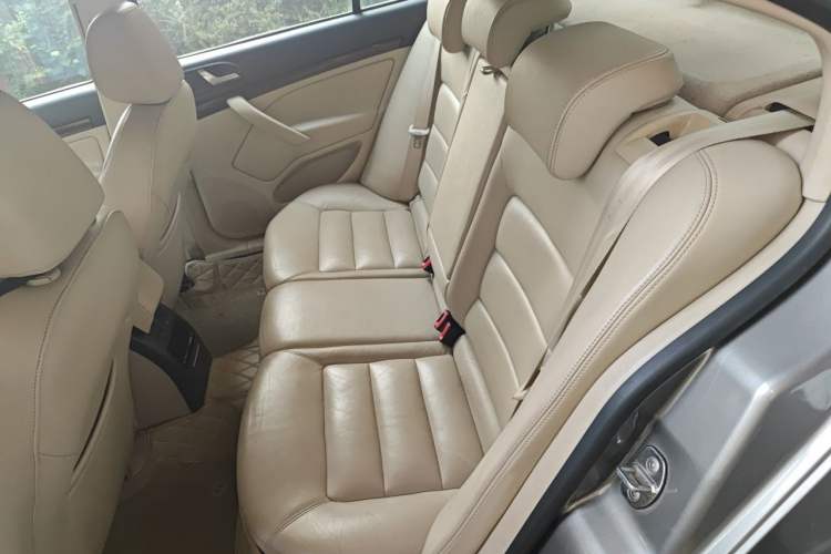 Used Skoda Octavia 2012 1.6L Automatic Yijun Edition Left Rear Seat