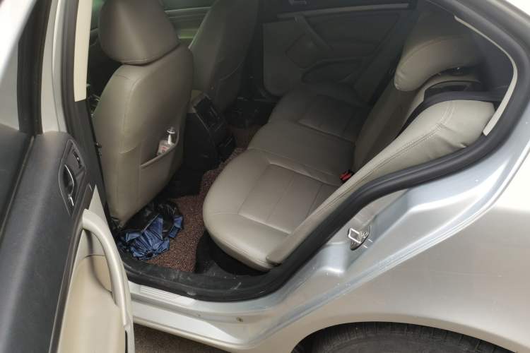 Used Skoda Octavia 2012 1.6L Automatic Yijie Edition Left Rear Seat