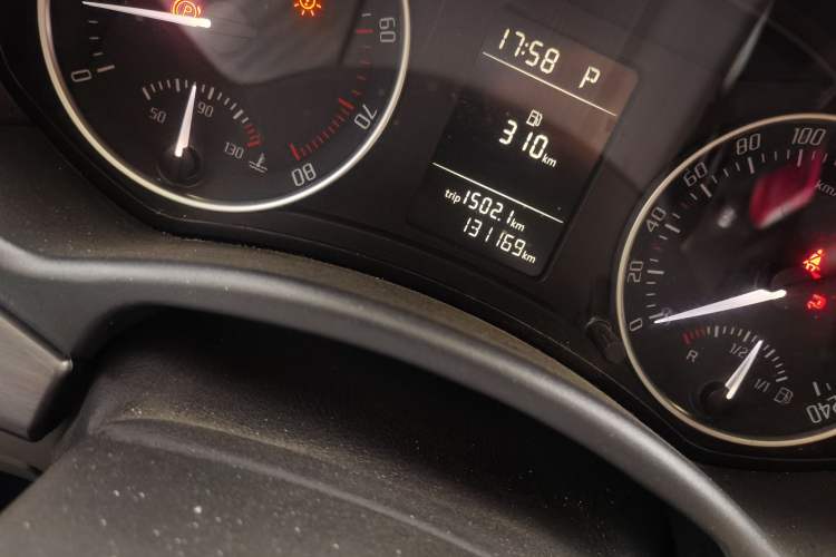 Used Skoda Octavia 2012 1.6L Automatic Yijie Edition Odometer Close Up