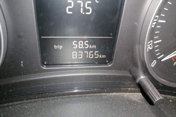 Used Skoda Octavia 2012 1.4TSI DSG Yijun Edition Odometer Close Up