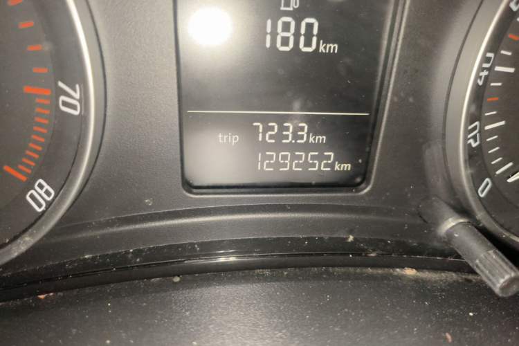 Used Skoda Octavia 2012 1.6L Manual Eado Edition Odometer Close Up
