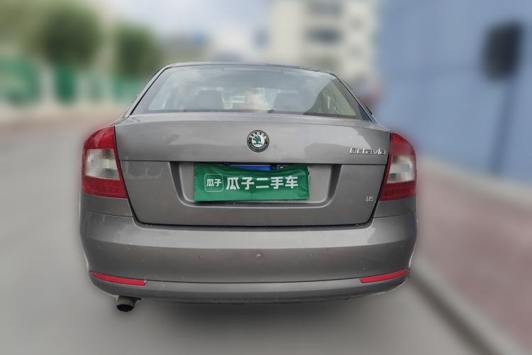 Used Skoda Octavia 2012 1.6L Automatic Yijun Edition Rear