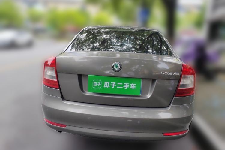 Used Skoda Octavia 2012 1.6L Automatic Yijun Edition Rear