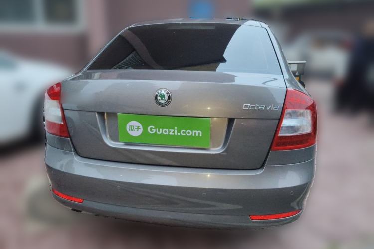 Used Skoda Octavia 2012 1.6L Manual Yijie Edition Rear