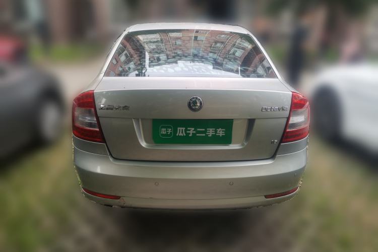 Used Skoda Octavia 2012 1.6L Manual Yijun Edition Rear