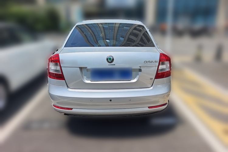 Used Skoda Octavia 2012 1.6L Automatic Yijie Edition Rear