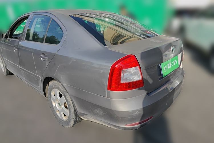 Used Skoda Octavia 2012 1.6L Automatic Yijie Edition Rear Left 45 Deg