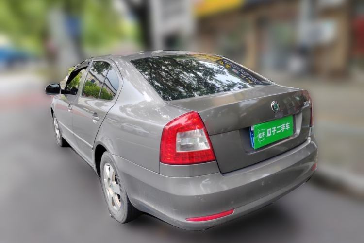 Used Skoda Octavia 2012 1.6L Automatic Yijun Edition Rear Left 45 Deg