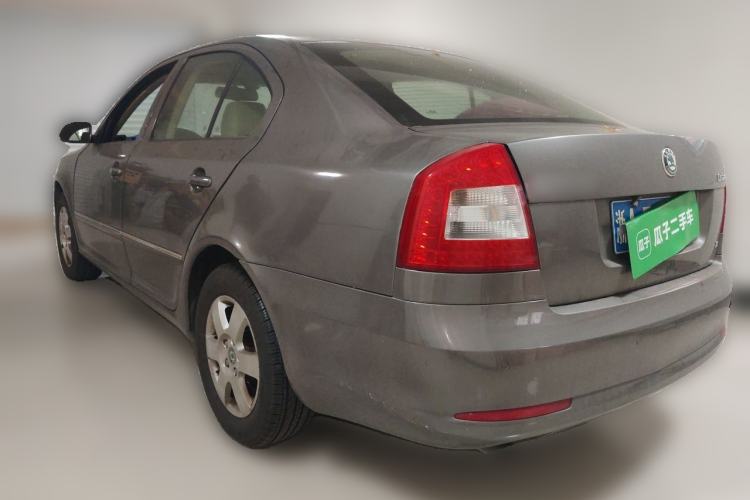 Used Skoda Octavia 2012 1.6L Automatic Yijun Edition Rear Left 45 Deg