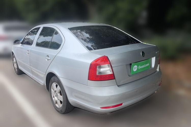 Used Skoda Octavia 2012 1.6L Automatic Yijie Edition Rear Left 45 Deg