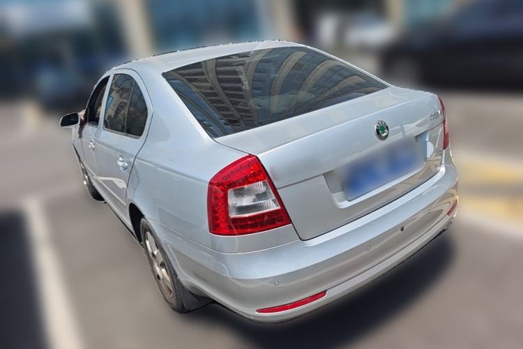Used Skoda Octavia 2012 1.6L Automatic Yijie Edition Rear Left 45 Deg