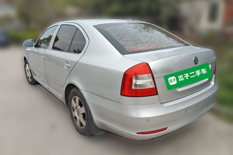 Used Skoda Octavia 2012 1.6L Automatic Yijun Edition Rear Left 45 Deg