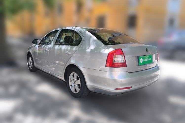 Used Skoda Octavia 2012 1.6L Manual Yijie Edition Rear Left 45 Deg