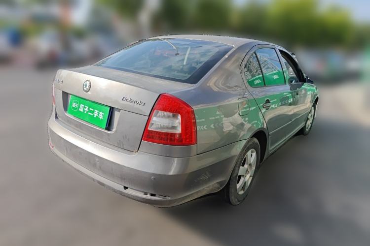 Used Skoda Octavia 2012 1.6L Automatic Yijie Edition Rear Right 45 Deg