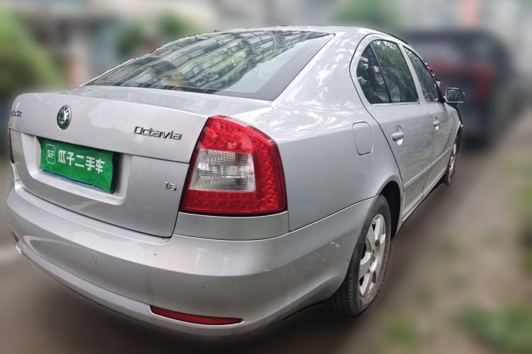 Used Skoda Octavia 2012 1.6L Manual Yijie Edition Rear Right 45 Deg
