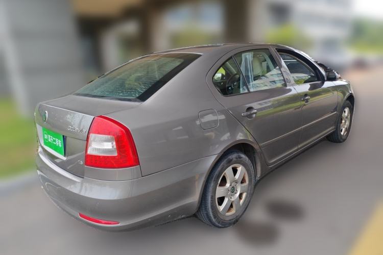 Used Skoda Octavia 2012 1.6L Automatic Yijie Edition Rear Right 45 Deg