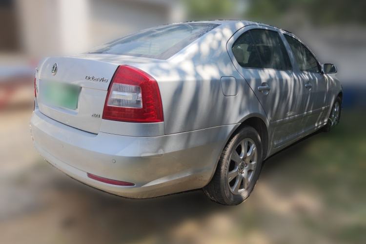Used Skoda Octavia 2012 2.0L Manual Yijie Version Rear Right 45 Deg