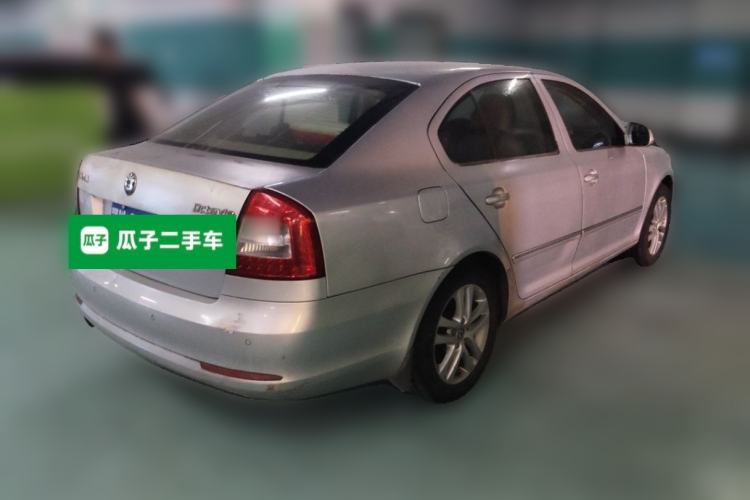 Used Skoda Octavia 2012 1.6L Automatic Yijie Edition Rear Right 45 Deg