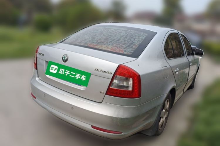 Used Skoda Octavia 2012 1.6L Automatic Yijun Edition Rear Right 45 Deg