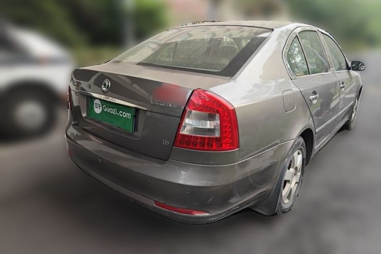Used Skoda Octavia 2012 1.6L Automatic Yijun Edition Rear Right 45 Deg