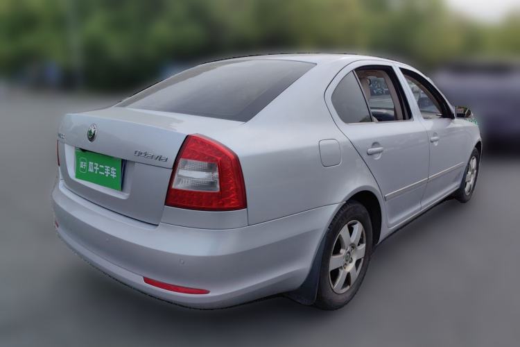 Used Skoda Octavia 2012 1.6L Manual Yijun Edition Rear Right 45 Deg