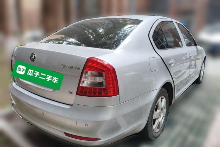 Used Skoda Octavia 2012 1.6L Manual Yijie Edition Rear Right 45 Deg