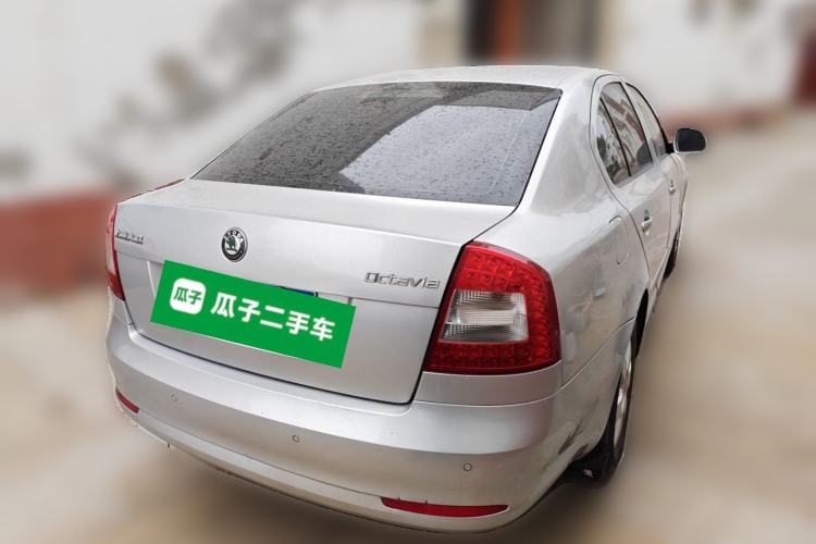 Used Skoda Octavia 2012 1.6L Manual Yijie Edition Rear Right 45 Deg