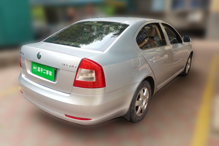 Used Skoda Octavia 2012 1.6L Manual Yijun Edition Rear Right 45 Deg