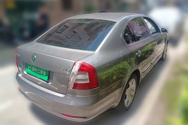 Used Skoda Octavia 2012 1.4TSI DSG Yijun Edition Rear Right 45 Deg