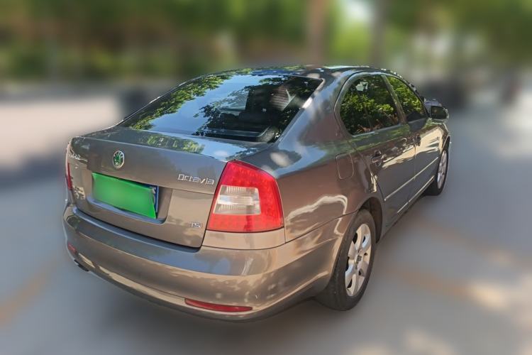 Used Skoda Octavia 2012 1.4TSI DSG Yijun Edition Rear Right 45 Deg