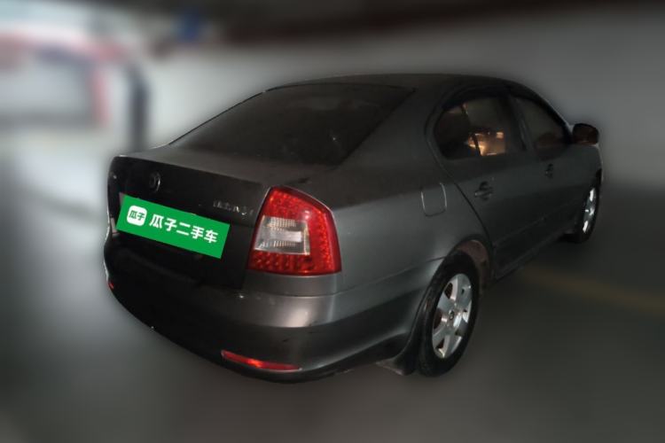 Used Skoda Octavia 2012 1.6L Manual Eado Edition Rear Right 45 Deg