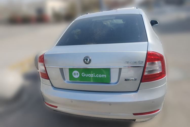 Used Skoda Octavia 2012 1.6L Manual Yijun Edition Rear