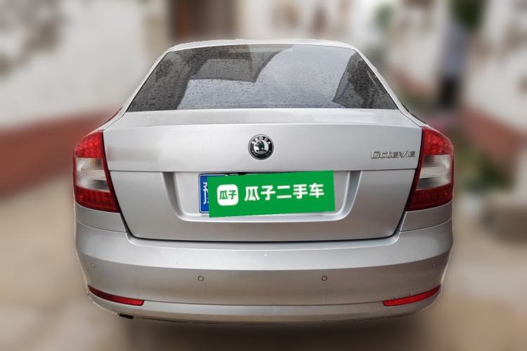 Used Skoda Octavia 2012 1.6L Manual Yijie Edition Rear