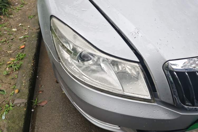 Used Skoda Octavia 2012 1.6L Manual Yijie Edition Right Front Headlight