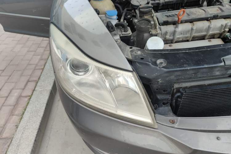Used Skoda Octavia 2012 1.6L Automatic Yijun Edition Right Front Headlight