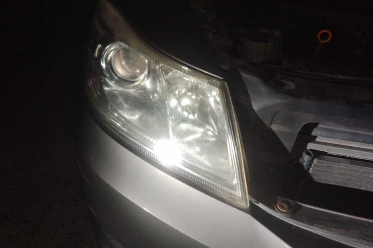 Used Skoda Octavia 2012 1.6L Automatic Yijie Edition Right Front Headlight